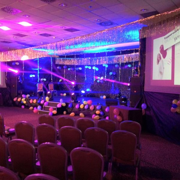 12278643_913490738727132_482621003235745528_n